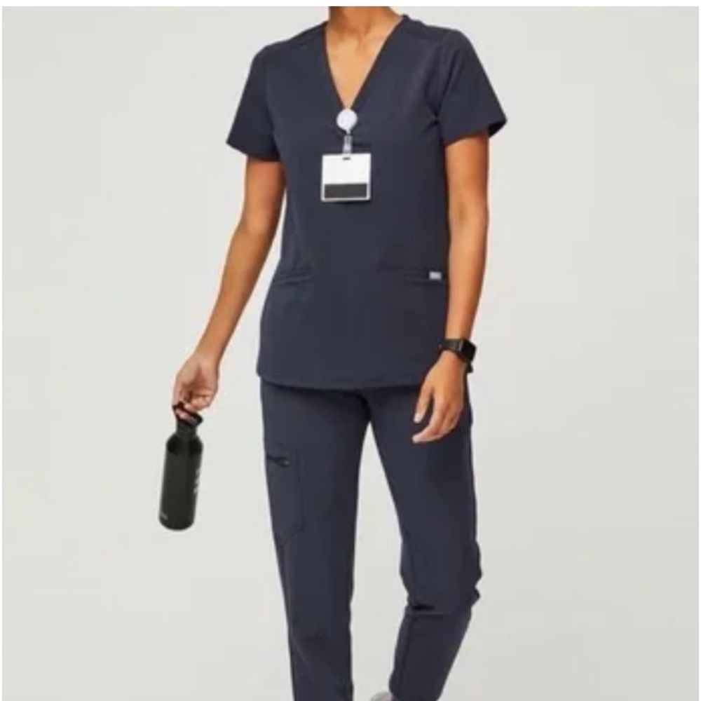 FIGS- quiet navy casma scrub top